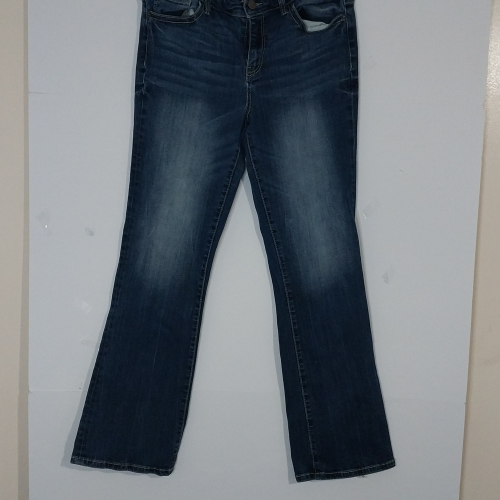 BKE Women's Size 30 X31 Dark Blue Boot Cut Jeans Stretch